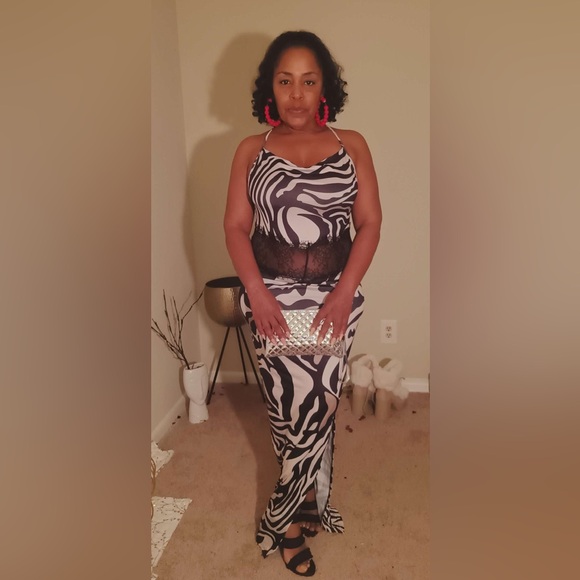 Printed Dress - Picture 4 of 5